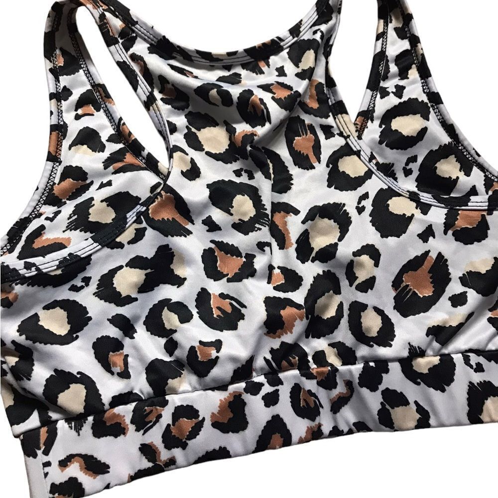 Adrienne Vittadini em leopard workout set excellent condition see pics